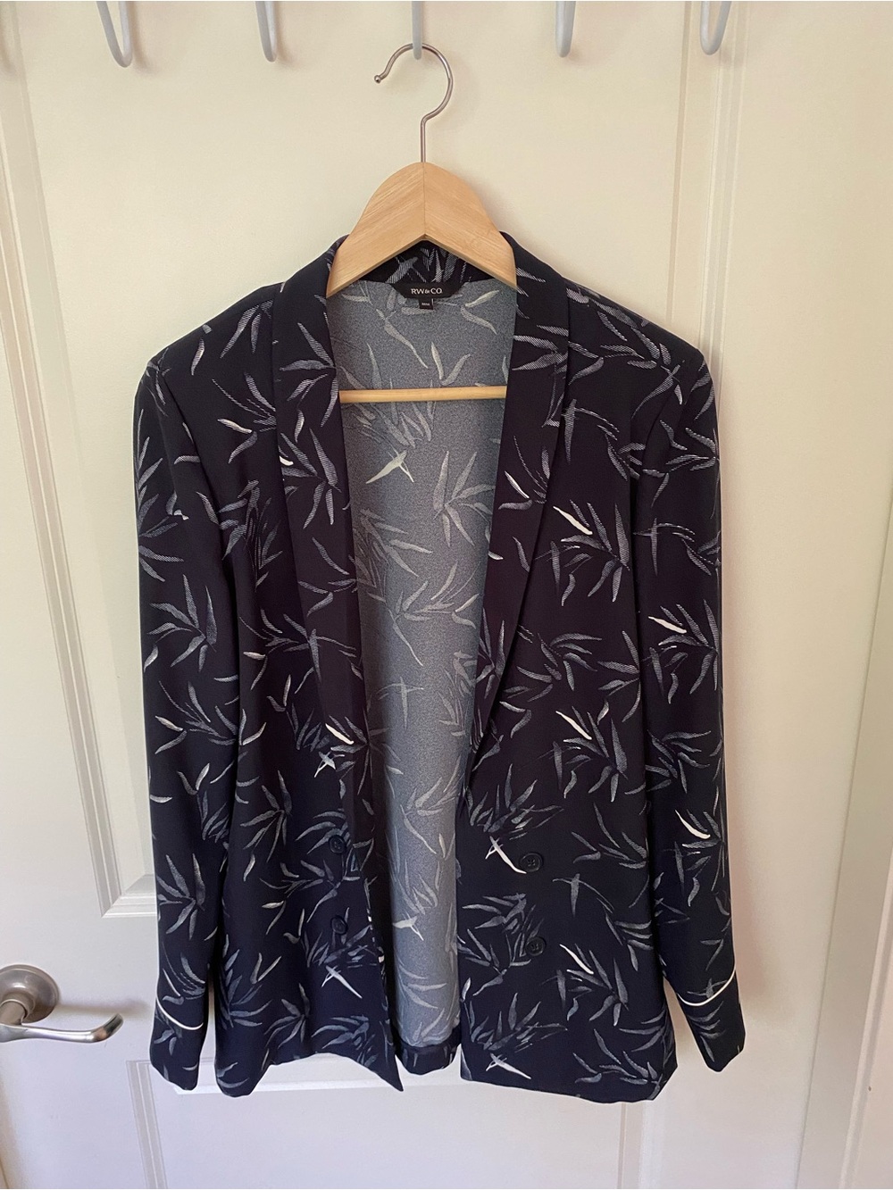 RW&CO navy blue leaf-print blazer Size M